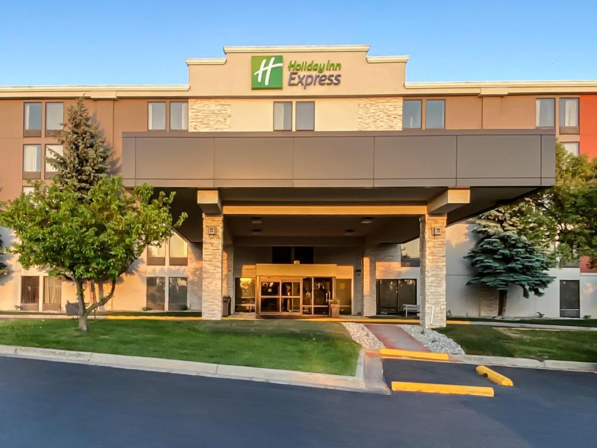 Holiday Inn Express Flint-Campus Area By Ihg Exterior photo
