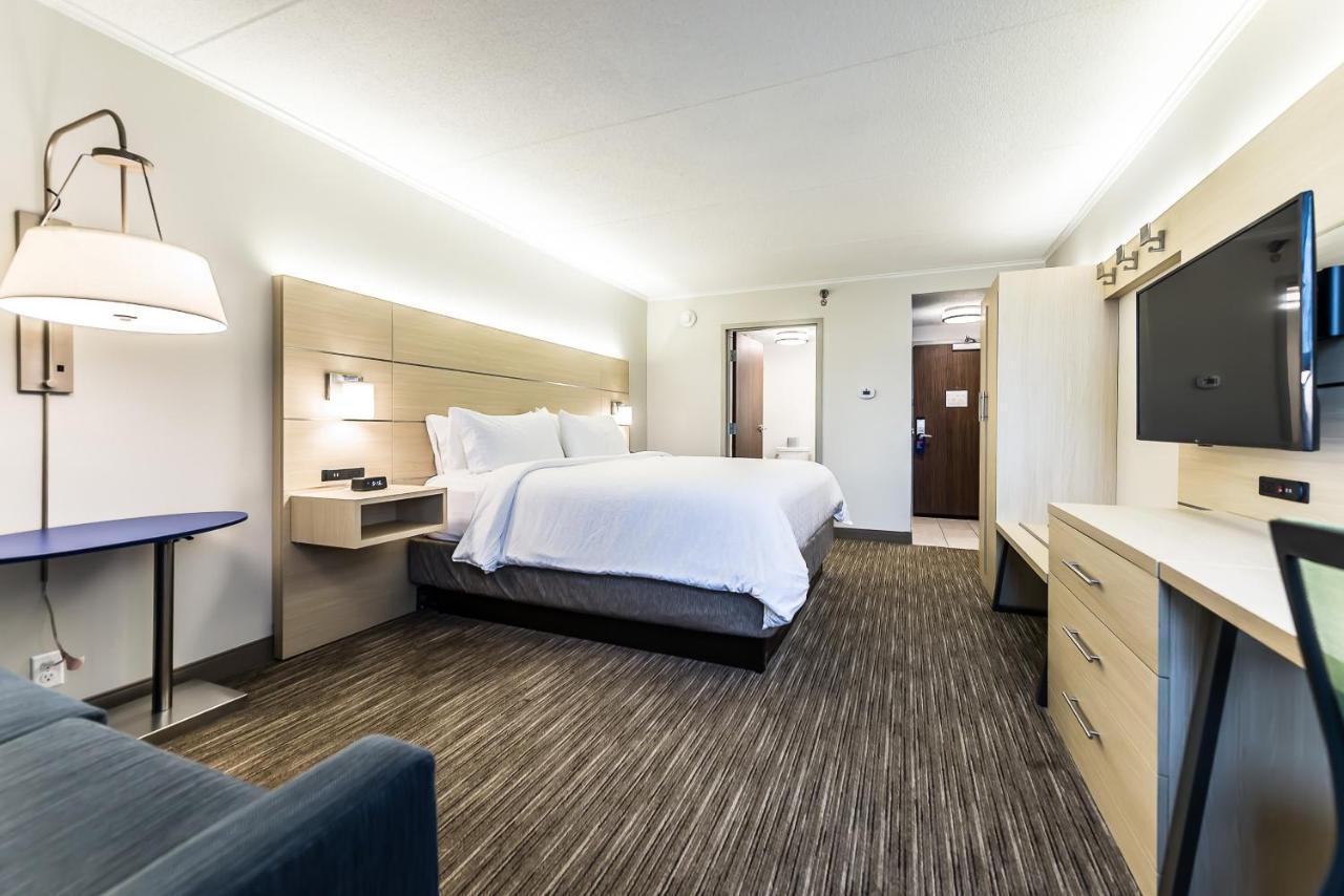 Holiday Inn Express Flint-Campus Area By Ihg Exterior photo