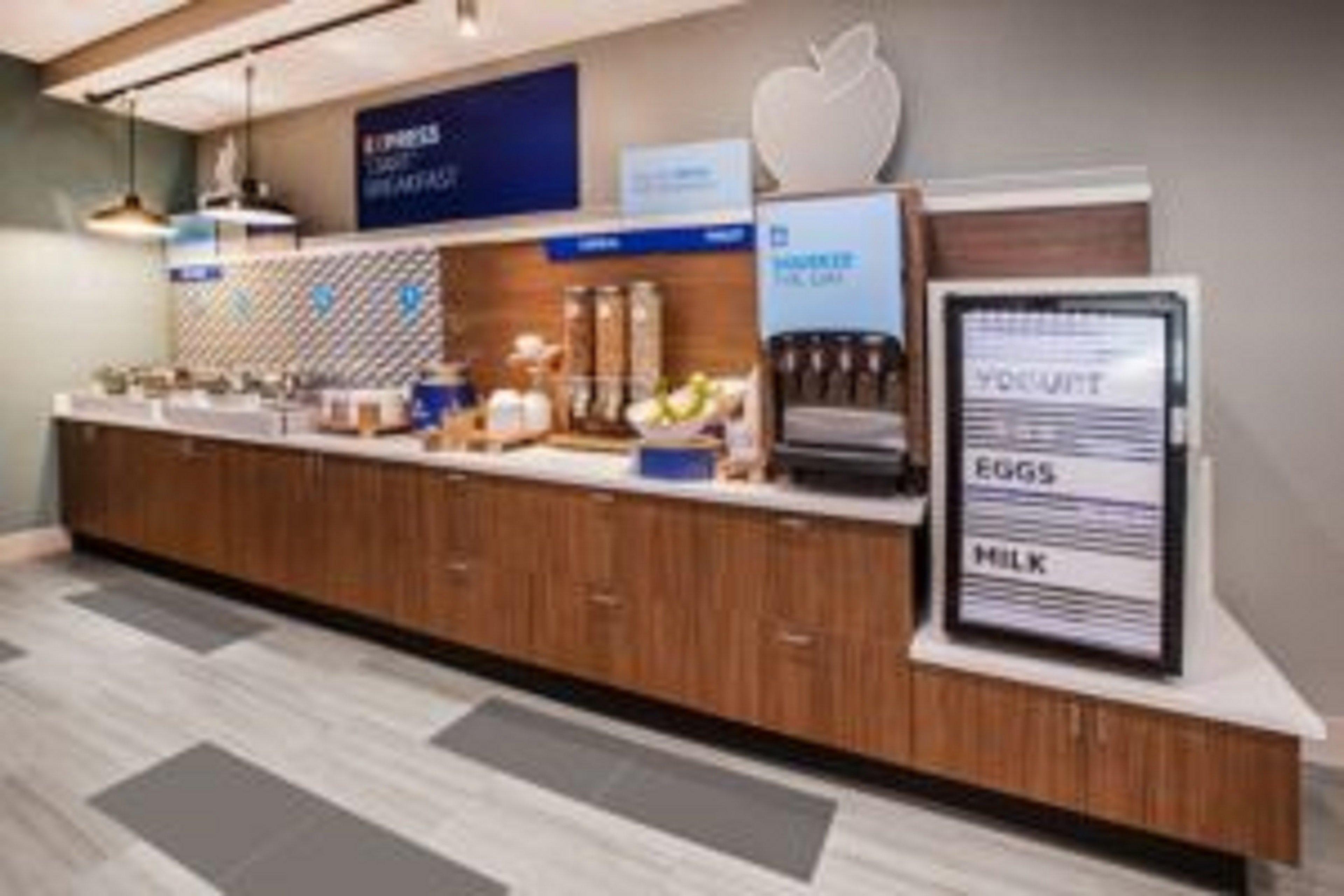 Holiday Inn Express Flint-Campus Area By Ihg Exterior photo